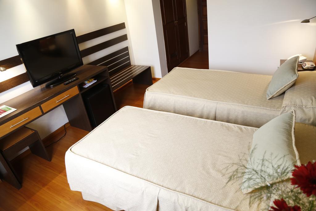לה פלאטה Hotel Corregidor מראה חיצוני תמונה