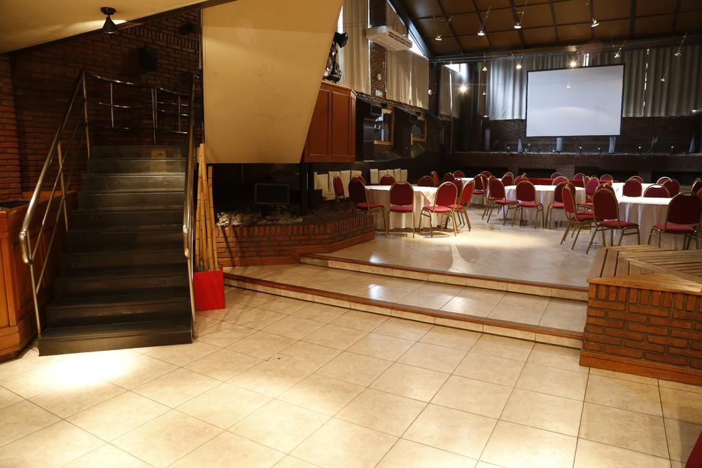 לה פלאטה Hotel Corregidor מראה חיצוני תמונה