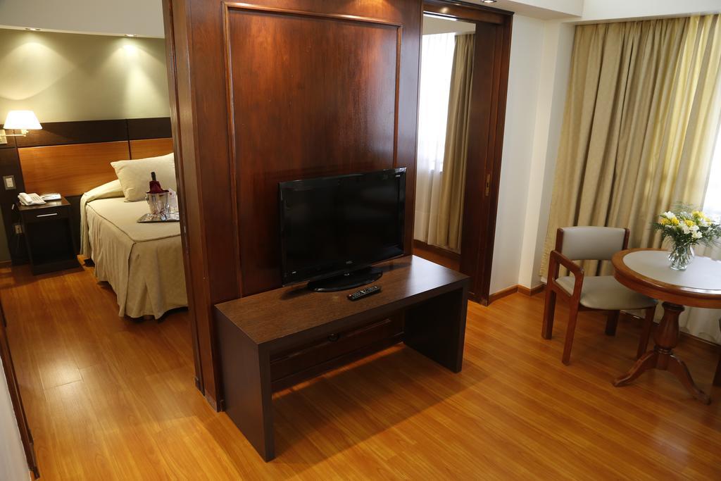 לה פלאטה Hotel Corregidor מראה חיצוני תמונה